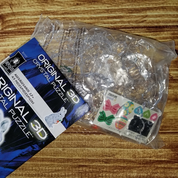 BePuzzled 3D Crystal Puzzle - White Rabbit Ages 12+ 43 Pieces Bunny Easter - Picture 4 of 9